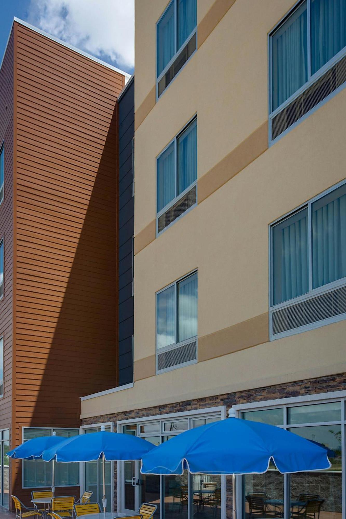Fairfield Inn & Suites By Marriott Dallas West/I-30 Экстерьер фото
